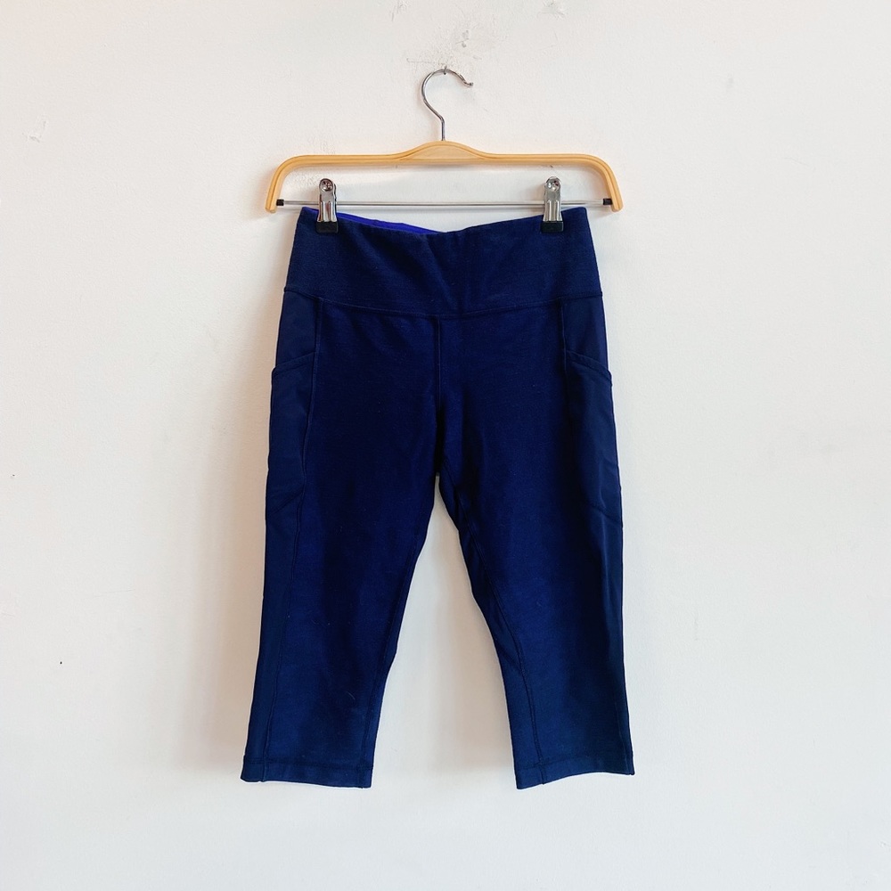 Lululemon Violet Cropped Leggings Contrast Fabric Size 6